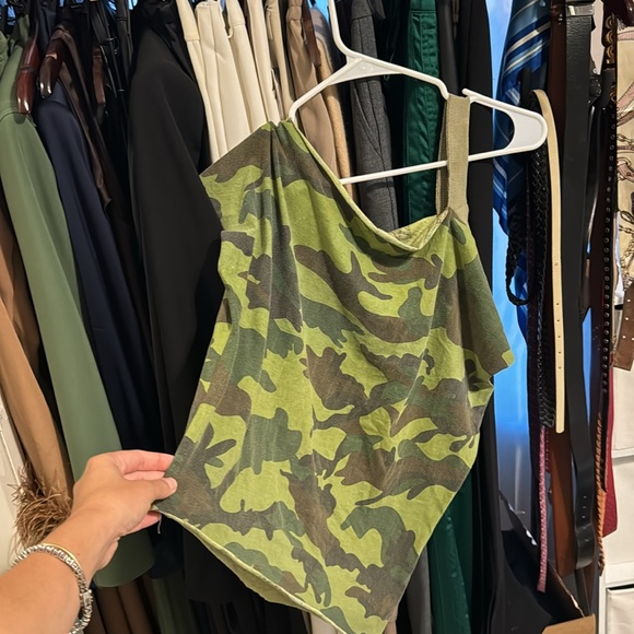 RTA top - Picture 3 of 4